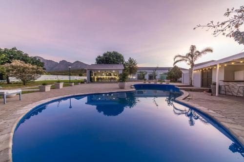 Simondium House | LEO Sky Guest House