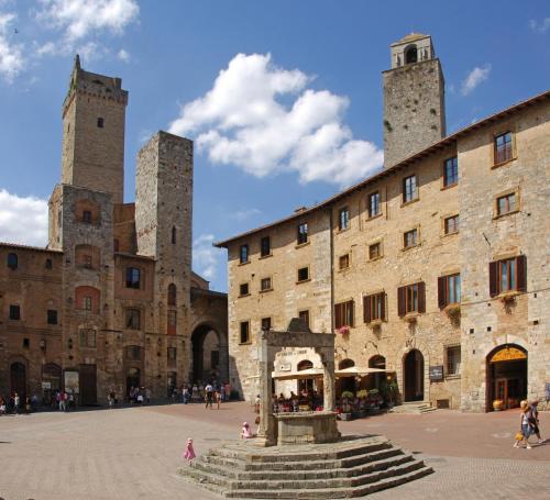San Gimignano City Centre Hotel | Leon Bianco