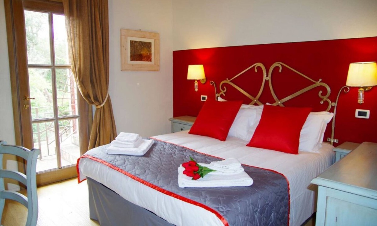 Chiusi Hotel | Leone - Room with double bed