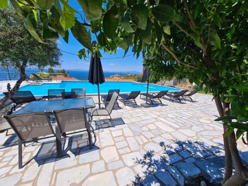 Lefktron Villa | Leopolis Villas
