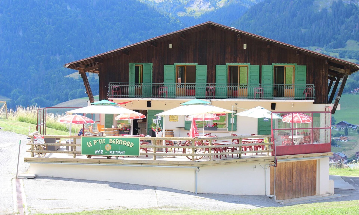 Praz-sur-Arly Hotel | Les Bernards