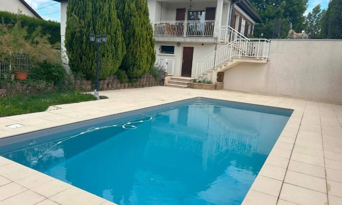 Bussurel House | Les Bords de la Lizaine
