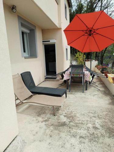 Rompon Apartment | Les Butineuses