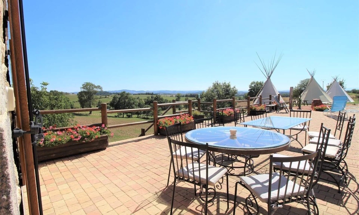Longessaigne House | LES CHAMBRES DE L'OUEST