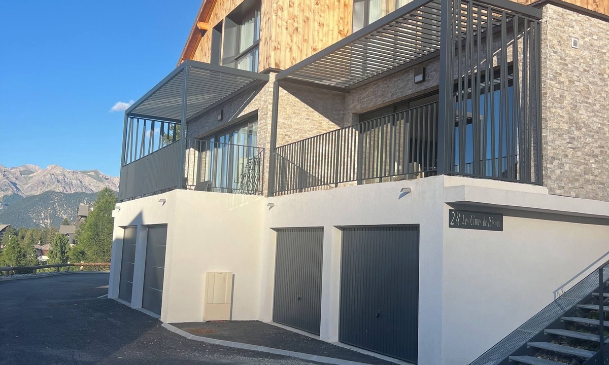 Risoul Ski Chalet | LES CIMES DE RISOUL "Station 1850