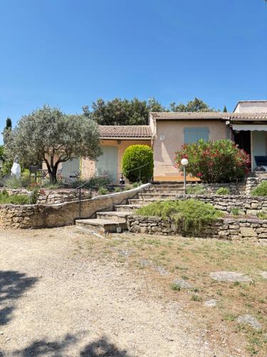 Lioux House | LES CISTES