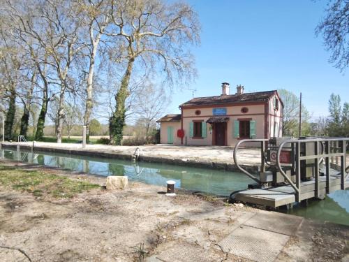 Montech House | Les coccinelles