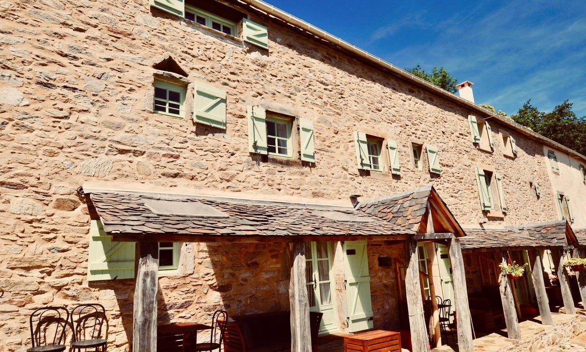 Riols Cottage | Les Coumayres - Rustic and charming farmhouse with panoramic mountain views, immersed in beautiful n