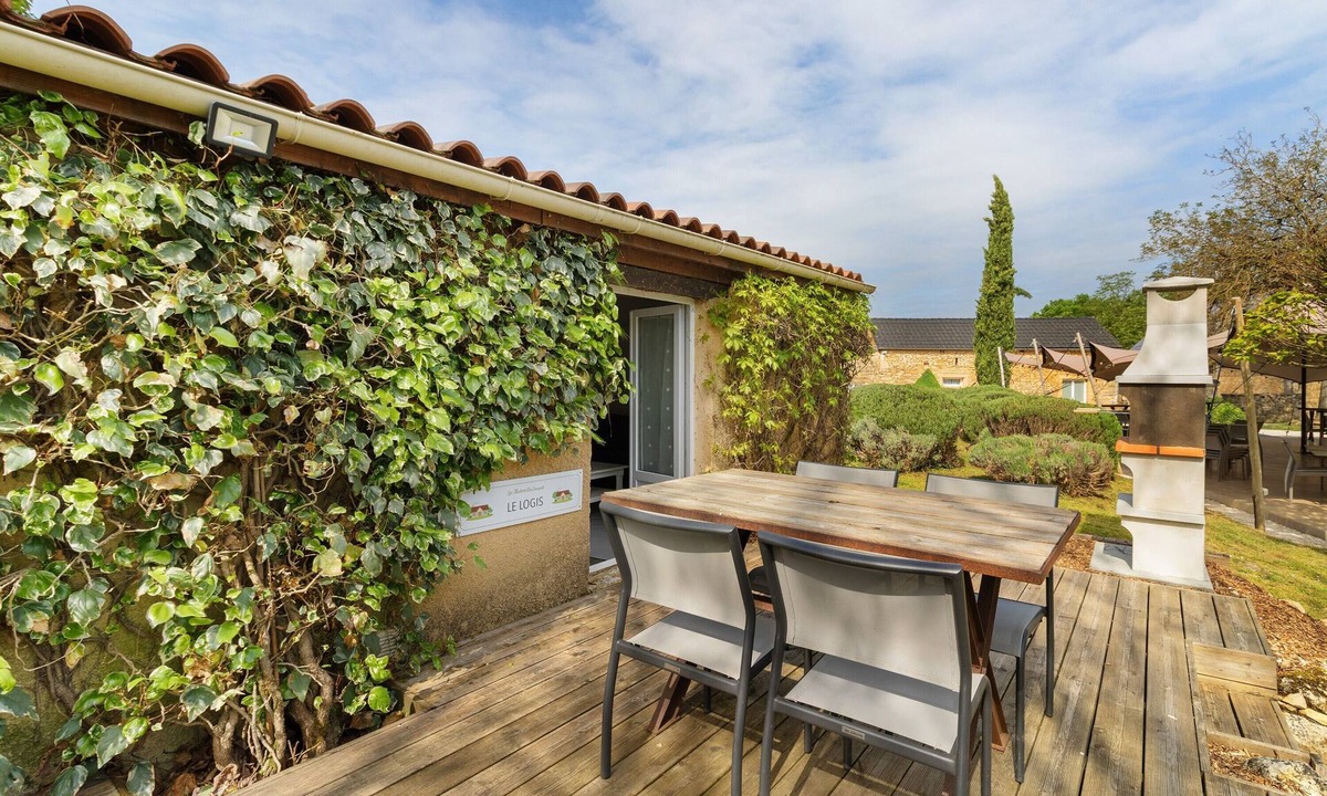 Jayac House | Les crouquets - Le logis