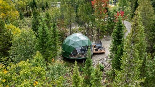 Notre-Dame-du-Rosaire Ski Chalet | Les Domes de la Riviere Alick B - Riviere et SPA