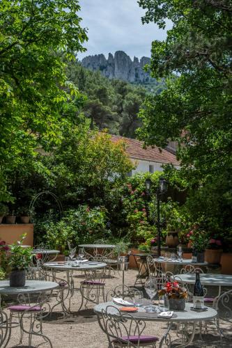 Gigondas Hotel | Les Florets