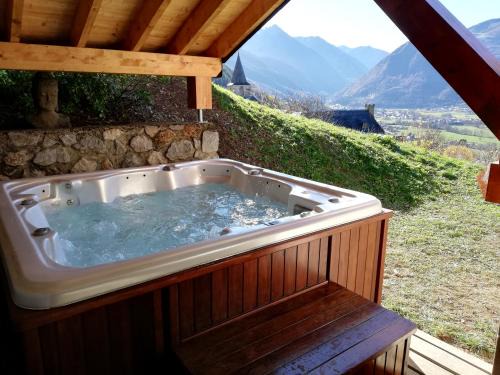 Camparan Ski Chalet | Les GITES DE CAMPARAN - gîte "le GRAND CHALET AVEC SPA ET SAUNA"