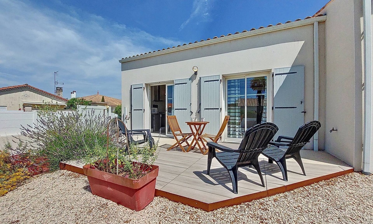 Saint-Palais-sur-Mer House | Les Hauts du Parc by Interhome