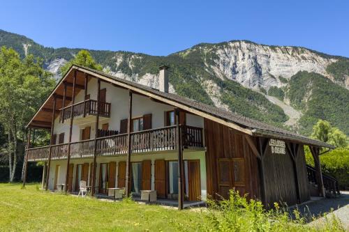 Le Bourg-d'Oisans Apartment | Les Lodges d'Oisans - T5 Sauna & Jacuzzi