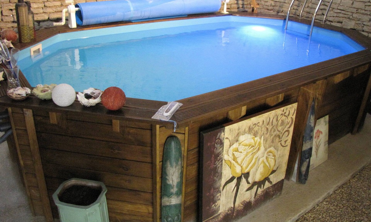 Ancy-le-Franc House | Les Moinillons Year-round heated pool