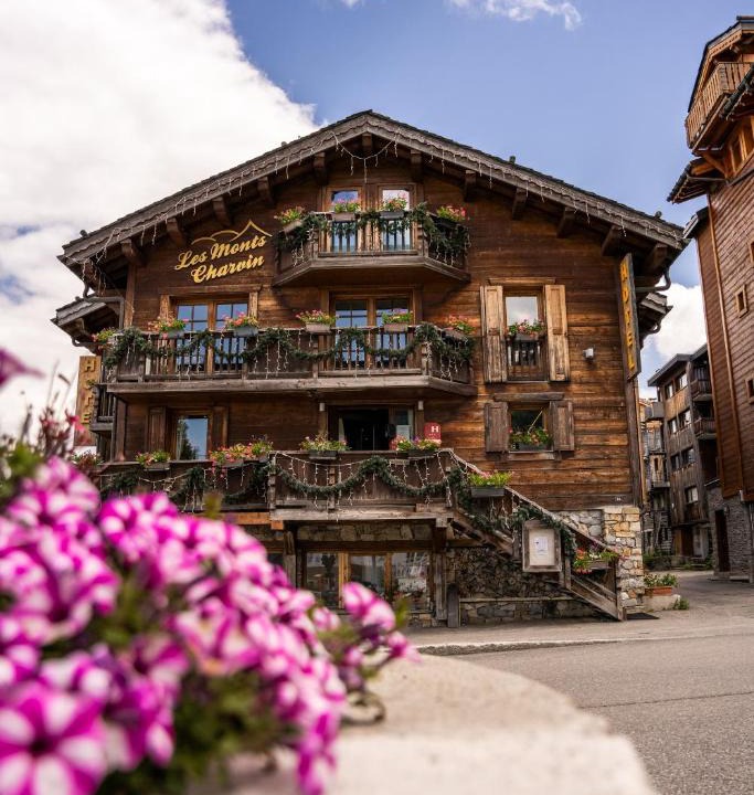 Courchevel Hotel | Les Monts Charvin