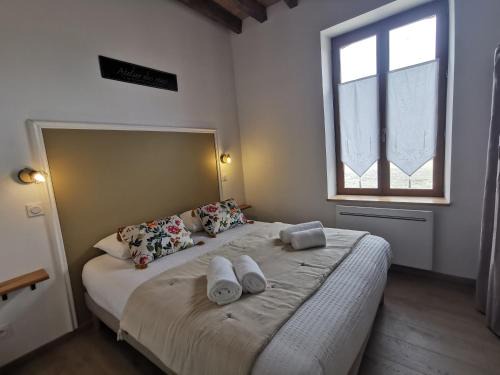 Marcilly-en-Gault Bed & Breakfast | Les Nuitées de Bois Renaud Chambres d'Hôtes LA P'TITE MAISON