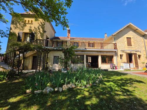 Couze-et-Saint-Front Bed & Breakfast | Les Pierres Du Périgord 200