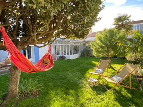Le Chateau-d'Oleron House | Les Pierres Salées, Family home