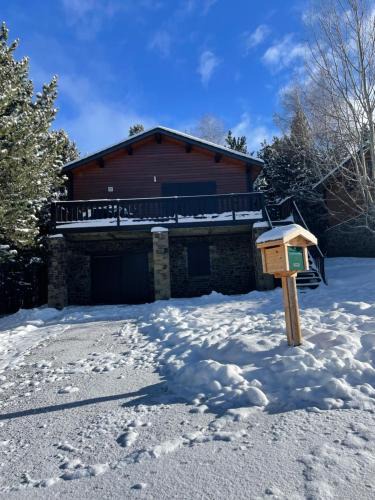 Eyne 2600 Ski Chalet | Les sapins