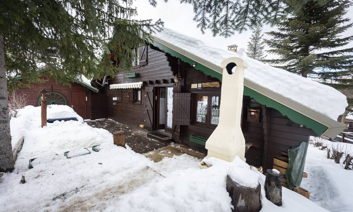 Risoul House | Les Sorbiers - Risoul 1850: Charming chalet for 10 on the edge of the slopes.