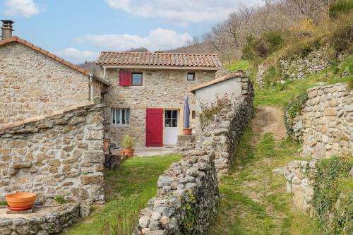 Saint-Pierre-de-Colombier Bed & Breakfast | Les Terrasses de Collanges