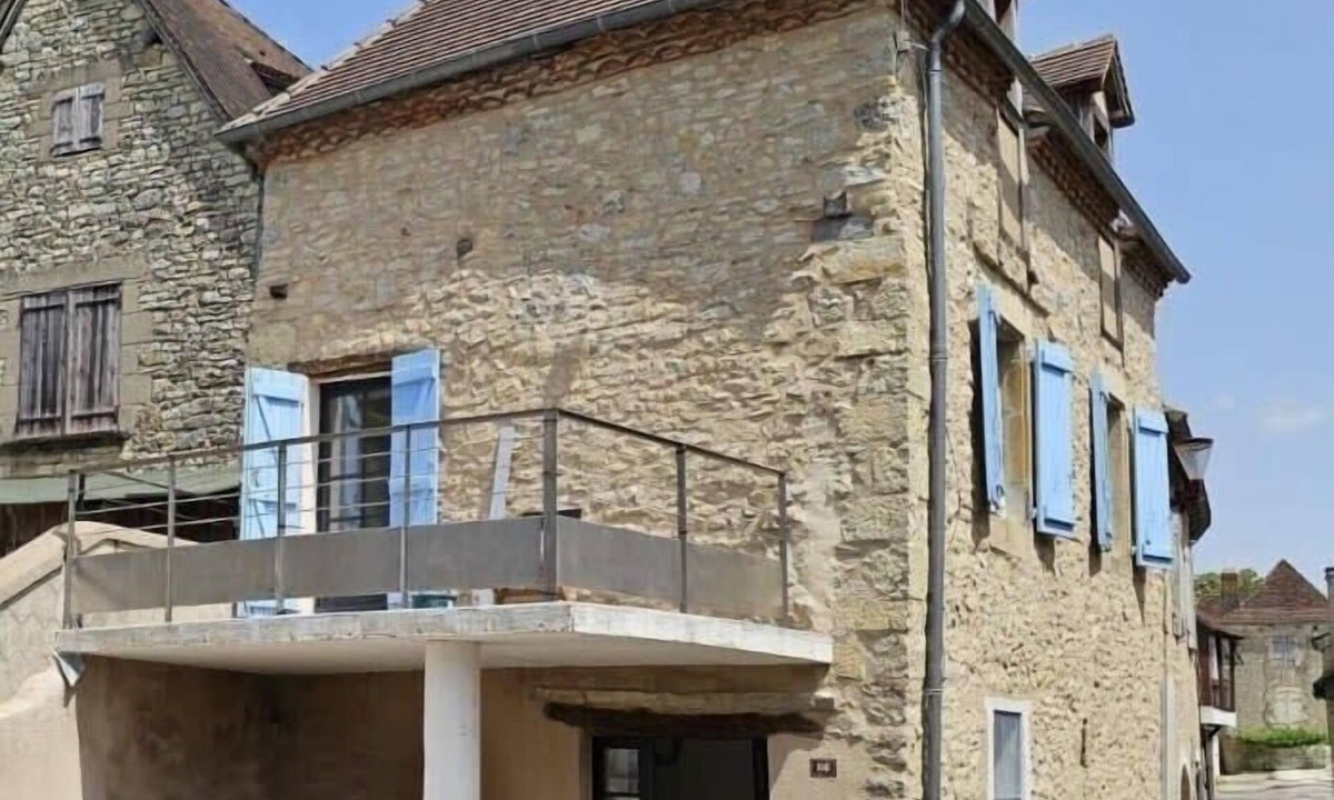 Betaille House | Les volets bleus, cocoon, clim