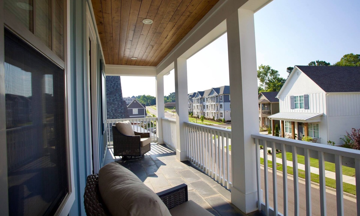 Oxford Cottage | Less than 1 Mile to the Square! Outdoor Fireplace & Grill + 2 King Suites!