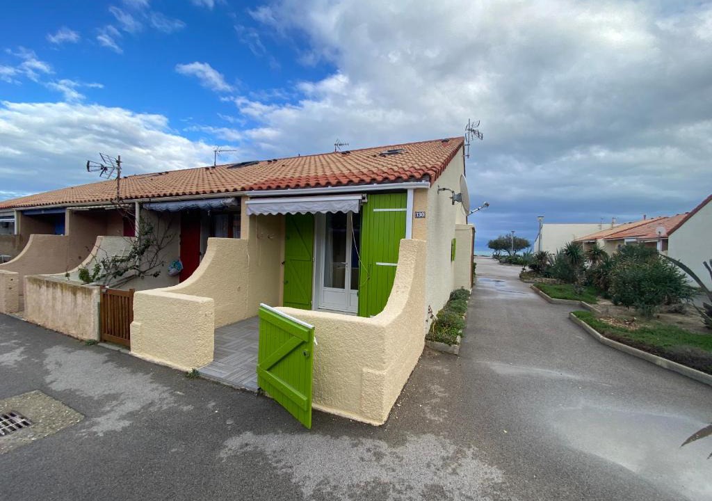 Leucate House | Leucate, maison dans village naturiste Eden à 50 m de la plage, 4 personnes