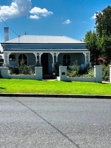 Bathurst House | Lexden