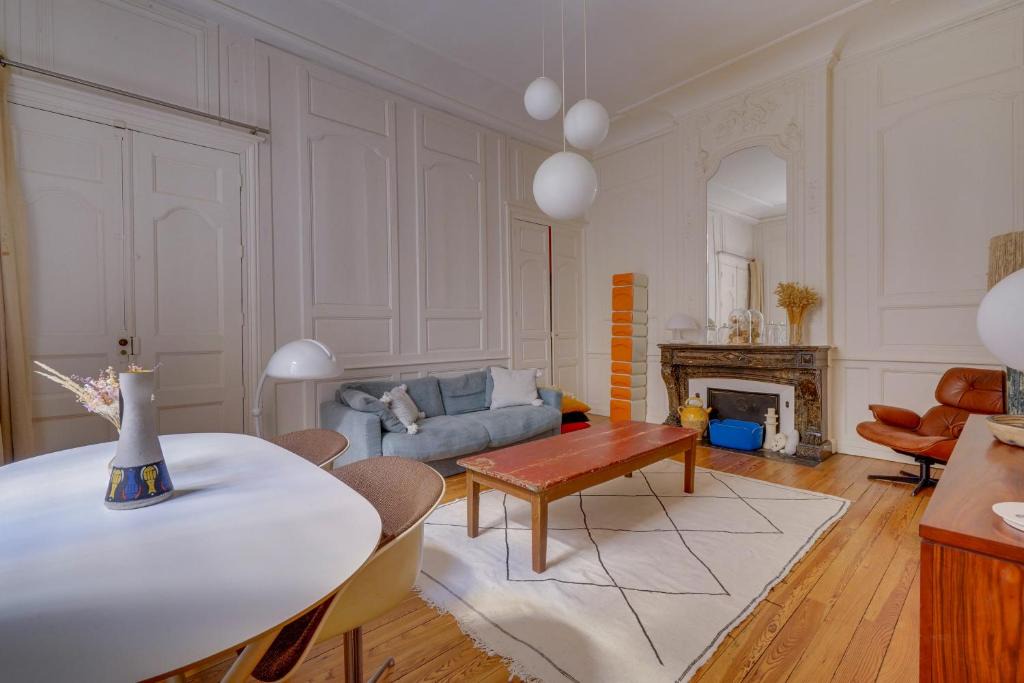 Saint-Michel Apartment | Leyteire