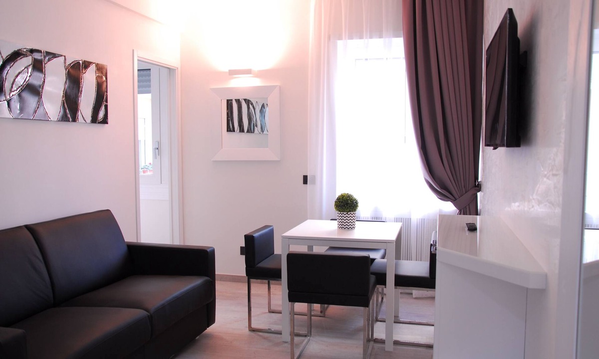 Rapallo Apartment | LHP Suite Rapallo