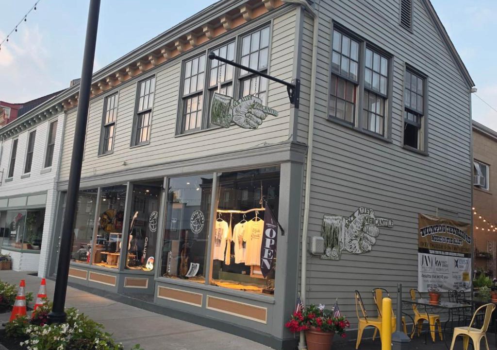Lawrenceburg Apartment | Liberty Alley Hideaway 1