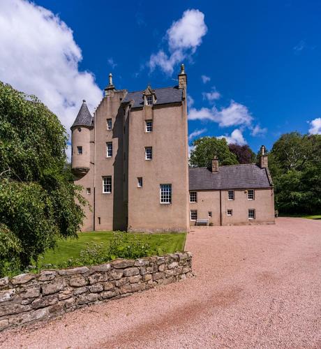Insch Villa | Lickleyhead Castle