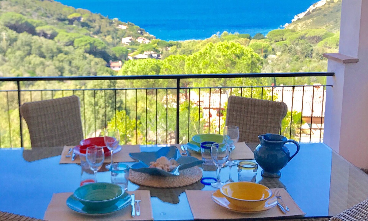 Rio nell'Elba Apartment | LIDA HOUSE three-room apartment in a beautiful panoramic location