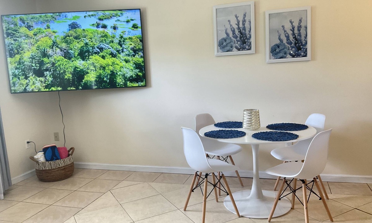 Sarasota Apartment | LIDO BEACH/ST. ARMAND'S CIRCLE #201