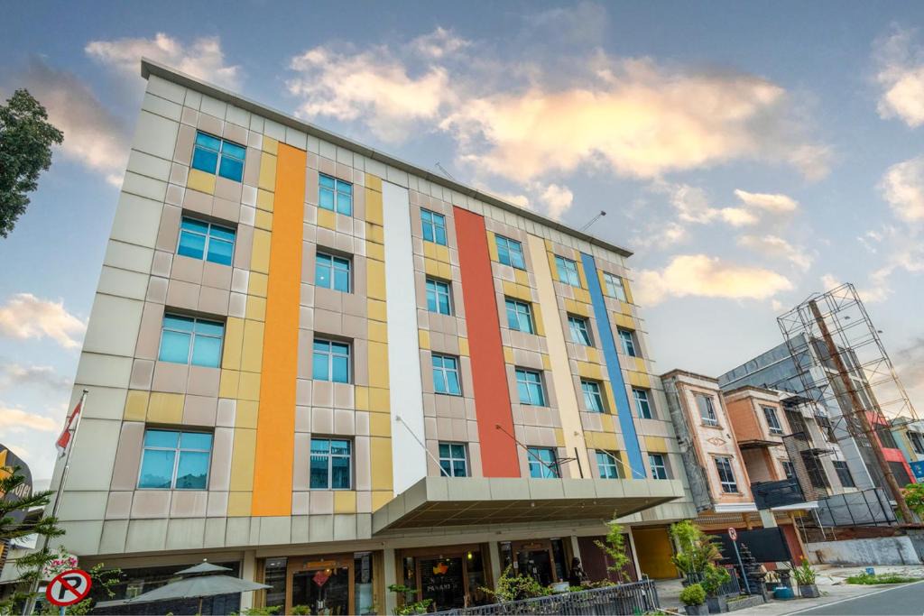 Pekanbaru Hotel | Life Hotel Pekanbaru City Center