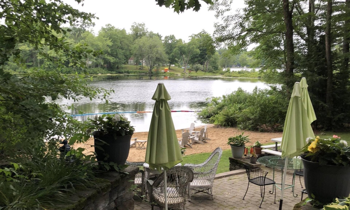 Barrington House | Light, airy, comfy, casual, wooded, lakefront home with private sandy beach