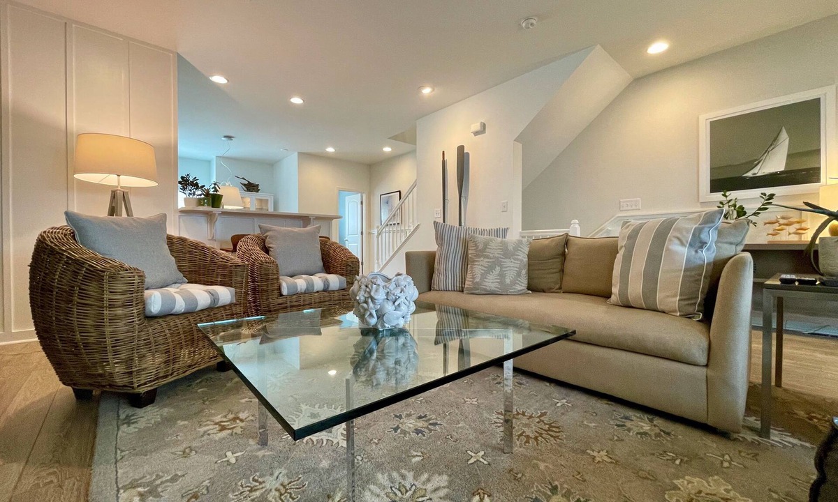 Rehoboth Beach House | Light, Airy, Modern! Weekly Parking Pass, Linens, Bikes & More Included!
