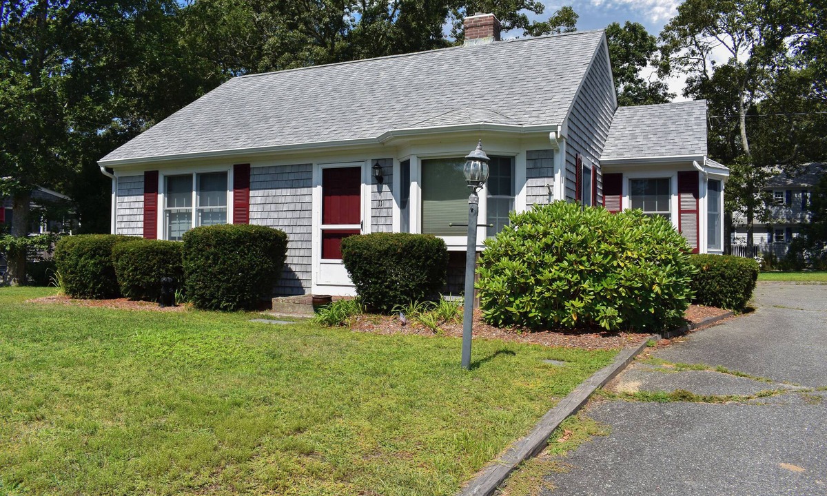Northwest Harwich House | Light and bright two bedroom home in Harwich featuring central air!