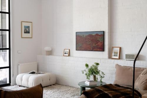 North Melbourne Apartment | Light filled inner city warehouse apartment