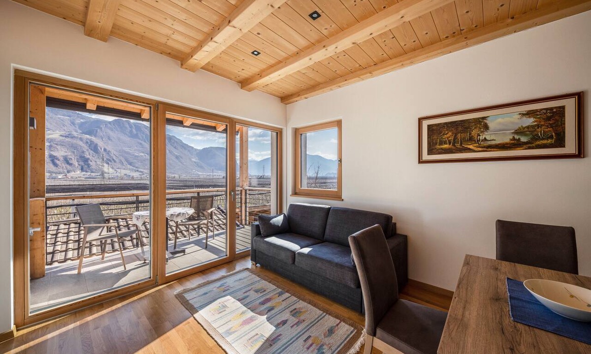 Andriano Apartment | Light-Flooded Apartment "2 Weger" with Panoramic Mountain View, Wi-Fi & Balcony