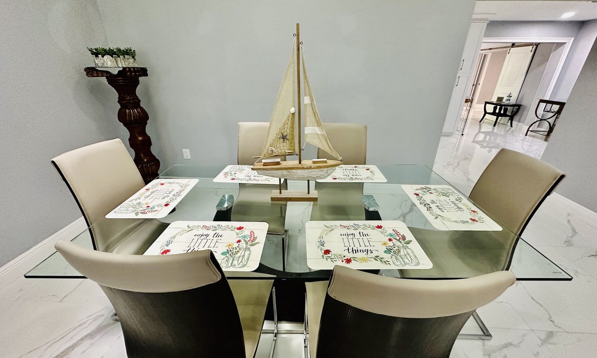 Sunshine House | Light House