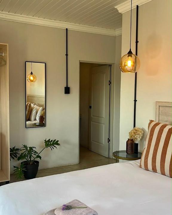 Groblersdal House | Lighthouse Guesthouse & Cafe