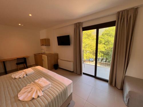 Glyki Hotel | Likno Hotel
