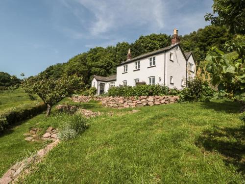Malvern House | Lilac Cottage
