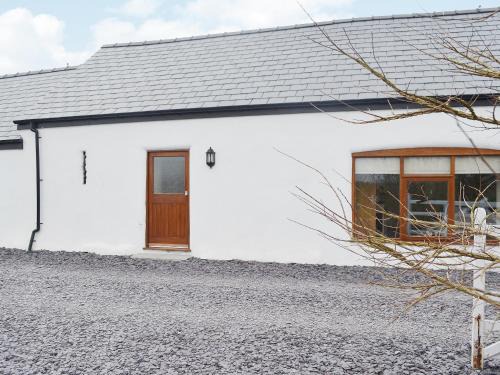 Llanfachraeth House | Lili Wen