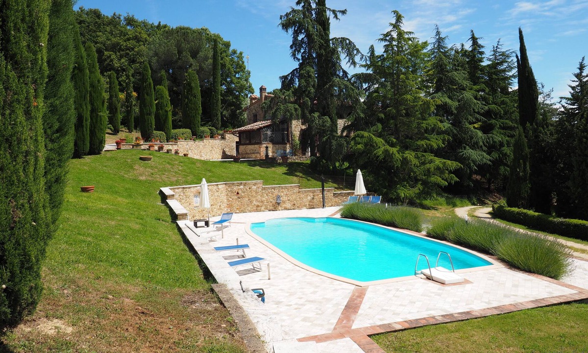 San Gimignano Villa | Lilium, splendid villa with outdoor space, on the hills of San Giminiano