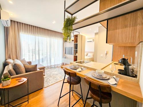 Cambui Apartment | Lille 105 · Elegante studio com Alexa