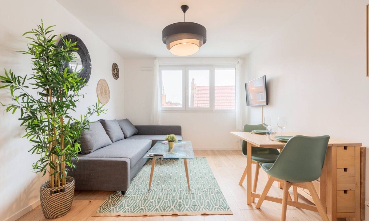 Historic Center Apartment | Lille, fully-equipped apartment with parking space